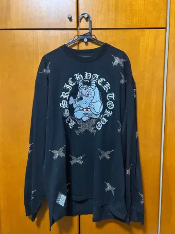 ASSRICHYACK TOKYO 블랙 긴팔 티셔츠