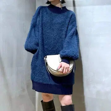 [ 새상품급 ] JEANASIS 멜란지 기모 BIG 풀오버 원피스 니트