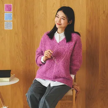 KEYUCA 라메 팬시 얀 V넥 니트