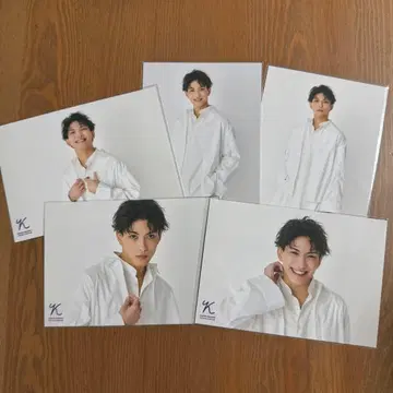 타이에 카즈아키 1주년 기념 한정판 브로마이드 A