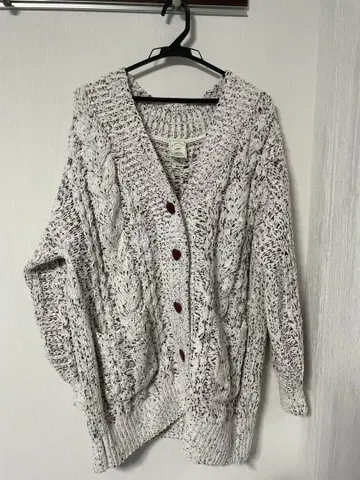 젤라또피케 수플레 아란 니트 가디건 새상품