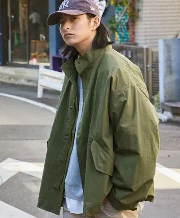 새상품급 니코앤드 올리브 그린 밀리터리 자켓 M
