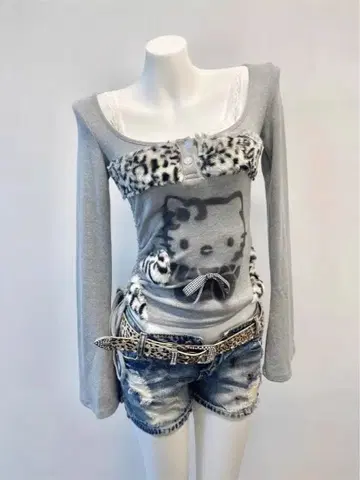 헤이세이 갸루 00s 헬로키티 그레이 긴팔 상의 Y2K