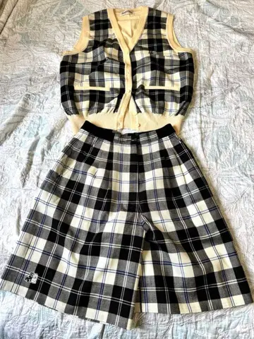 [ 가격 인하 ] Black&White 셋업 골프웨어 여성용