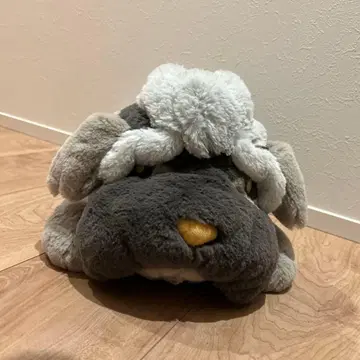 푹신푹신 안고 자는 봉제 인형