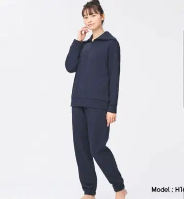 지유 소프트 웜 맨투맨 라운지 파자마 셋업