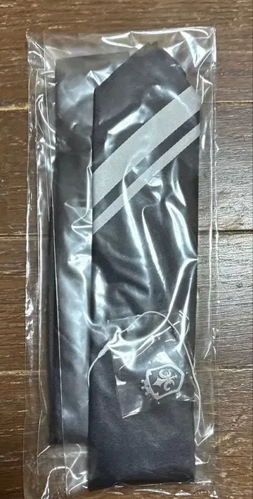 츠키나가 레오 넥타이