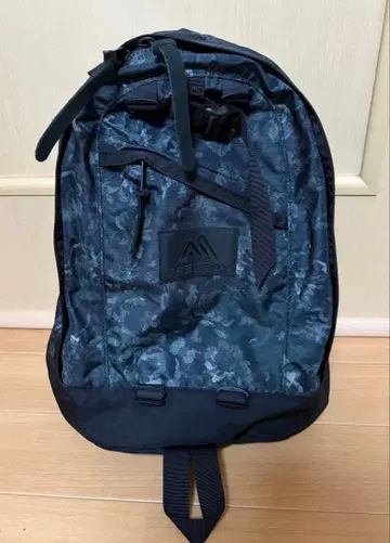 새상품급 GREGORY 파인 데이 블랙 태피스트리 16L