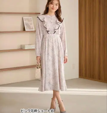 핑크 꽃무늬 프릴 숏 기장 원피스