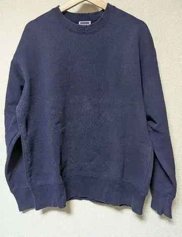 GOAT 네이비 맨투맨 M 사이즈