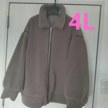 새상품급 4L 보아 아우터