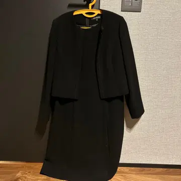 LILYBURN 블랙 원피스 슈트 11