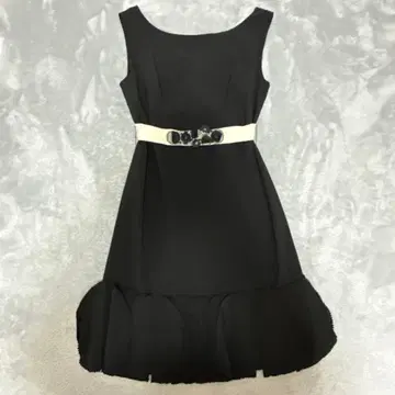 슬리브리스 원피스 무릎 기장 원피스 입학식 졸업식 파티