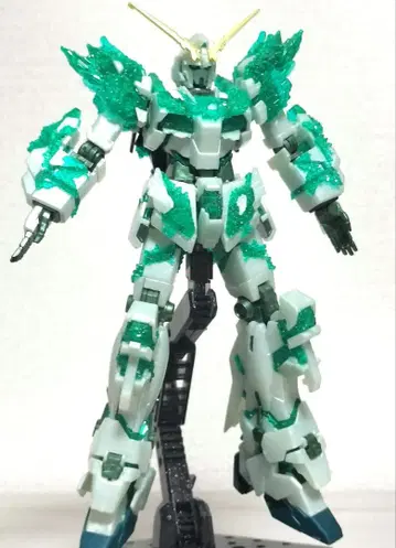 HG 유니콘 건담 (빛의 결정체)