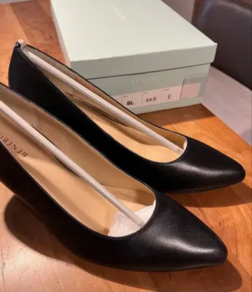 BENEBIS 블랙 하이힐 24.5cm