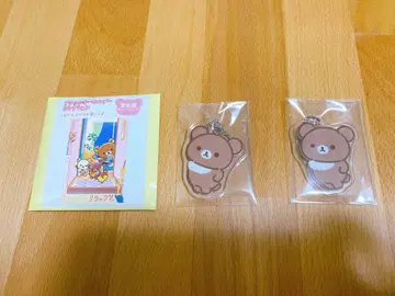 리락쿠마 아크릴 키링 컬렉션