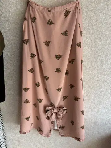 핑크하우스 카네코 이사오 디자인 크리스마스 트리 패턴 스커트