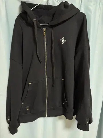 SMFK 블랙 후드 부착 지퍼 후드티