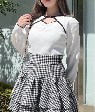 abc une face 프론트 아키 파이핑 니트