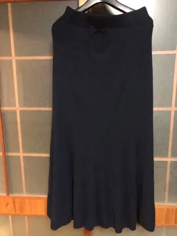 네이비 플레어 스커트 M 사이즈