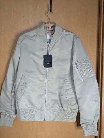 컨디션 최상 BEAUTY&YOUTH MA-1 자켓 베이지 택 포함