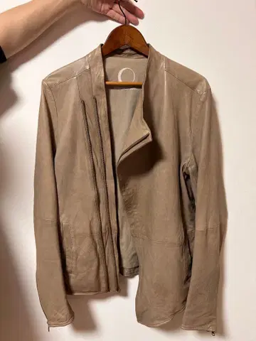 베이지 더블 라이더 가죽 자켓