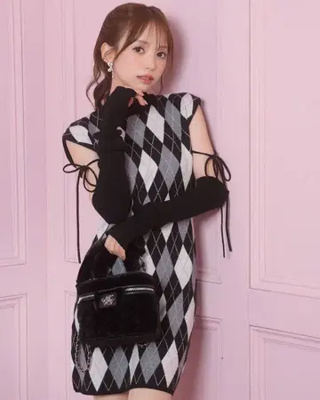 미셸 마카롱 아가일 니트 원피스 프리 사이즈