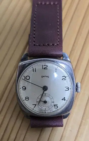 스미스 초기 모델 은 견고 쿠션 데니슨 케이스