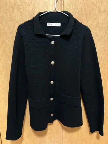 ZARA 깔끔한 상의 코디