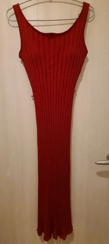 PEACH JOHN 빨간색 슬리브리스 롱 원피스