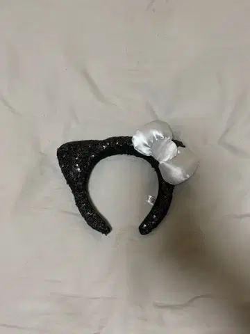 고양이 귀 머리띠 화이트 리본 포함