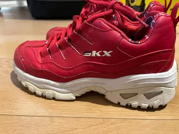 SKX 레드 스니커즈