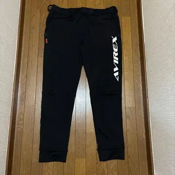 AVIREX 블랙 팬츠 화이트 로고
