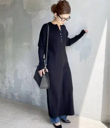 [ 가격 인하 ] Spick and Span 헨리넥 리브 니트 원피스