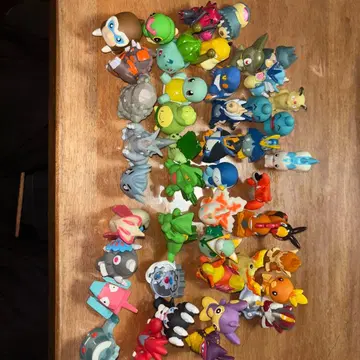 포켓몬 피규어 컬렉션 약 50개