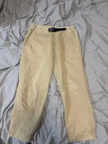 GAP 베이지 치노 팬츠 M