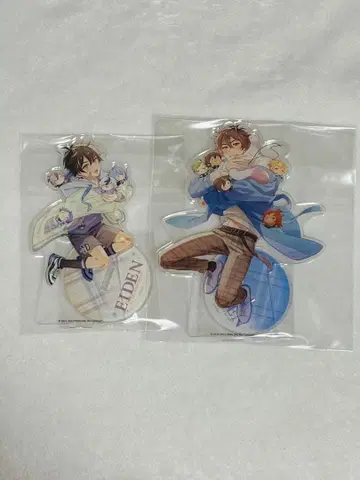 NU 카니발 에이트 봉제 인형과 함께