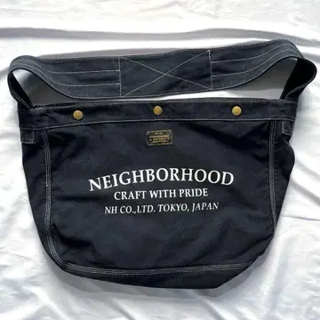 neighborhood 뉴스 페이퍼백 숄더백 블랙