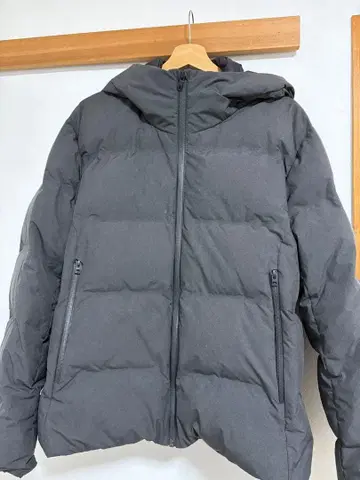 유니클로 남성용 L 후드 부착 심리스 다운 그레이