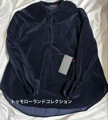 투모로우랜드 새상품급 벨벳 프릴 옷깃 블라우스 네이비 36