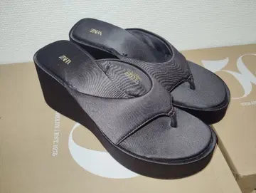 ZARA 브라운 새틴 플립플랍 39 웨지솔