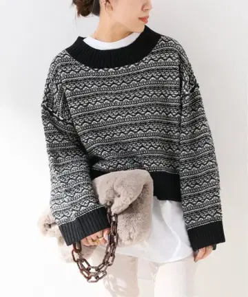 스픽 앤 스팬 니트 숏 기장