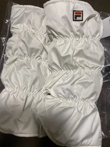 FILA 화이트 레그 워머