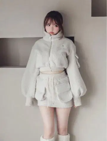 andmary miffy boa jacket &mini skirt
