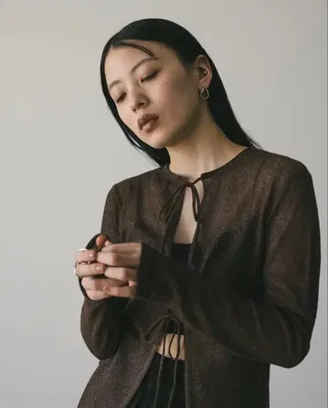 브라운 백 오픈 니트 긴팔