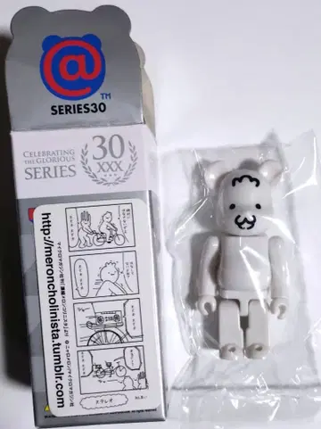 베어브릭 30 아티스트 니알로멜론