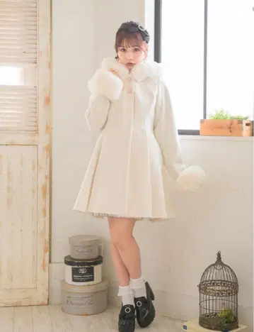 ROJITA 백리본 후디 코트 화이트