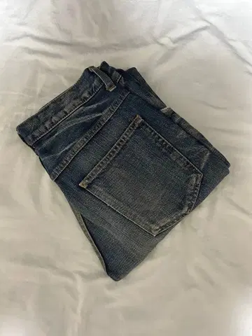 다크 블루 슬림핏 데님