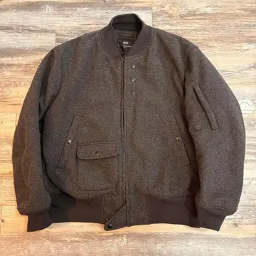 엔지니어드 가먼츠 유니클로 퍼프 테크 블루종 M 일본 국내 미출시