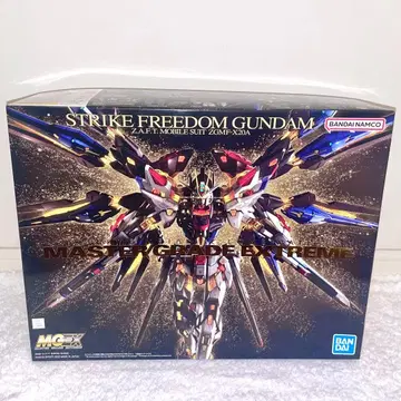 MGEX 1/100 스트라이크 프리덤 건담